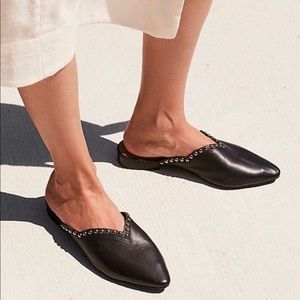 Free People  Flats Slip On Leather Slides Black